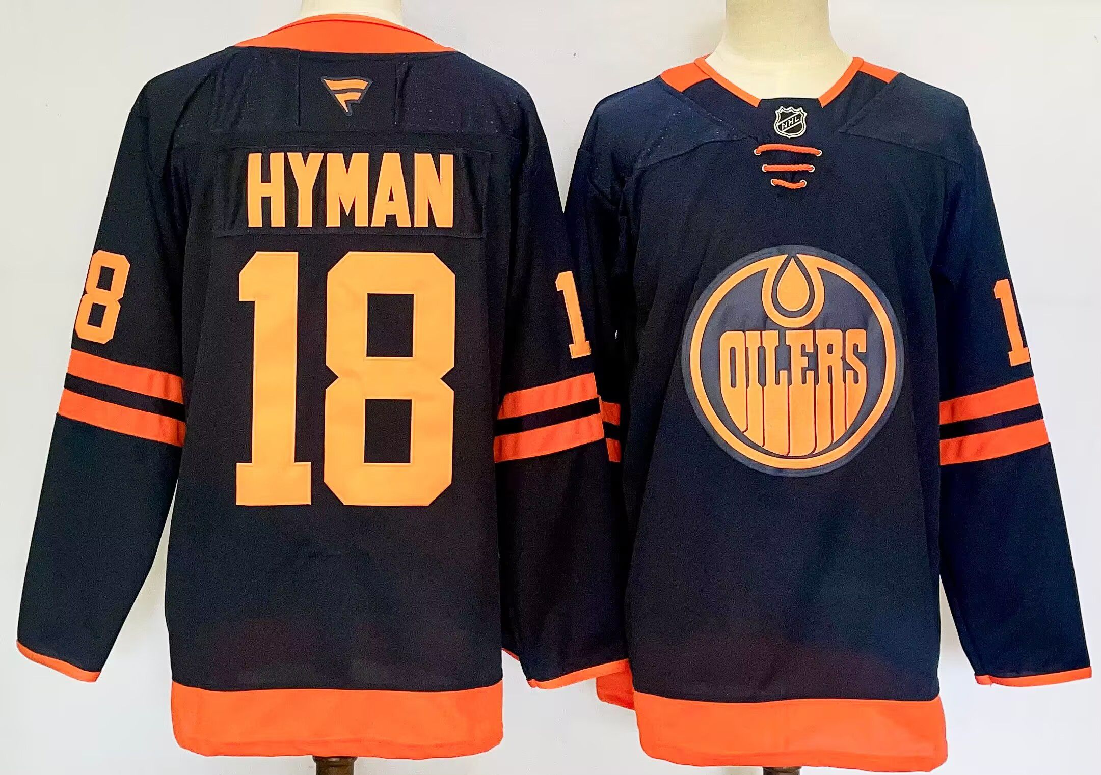 Men Edmonton Oilers #18 Hyman Black 2025 Home Premier Player NHL Jersey